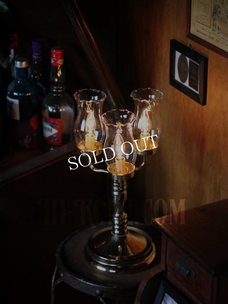 アンティークテーブルランプ｜ハリケーンガラスチムニー３灯キャンドルライト卓上照明