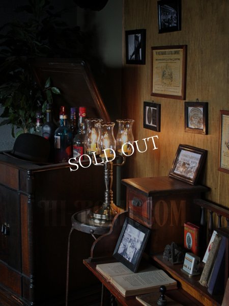 アンティークテーブルランプ｜ハリケーンガラスチムニー３灯キャンドルライト卓上照明