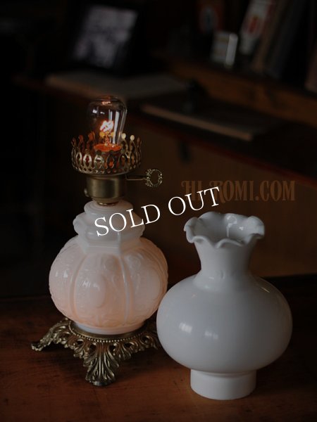 アンティークテーブルランプ｜3Wayミルクガラスのヴィクトリアンランプ卓上照明