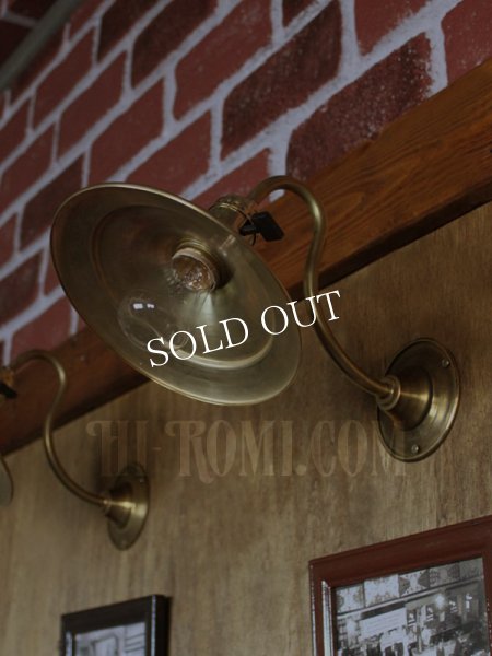 画像10: LEVITON社製パドルスイッチソケット&平型シェード真鍮製ブラケットA/工業系壁面照明ウォールランプライト (10)