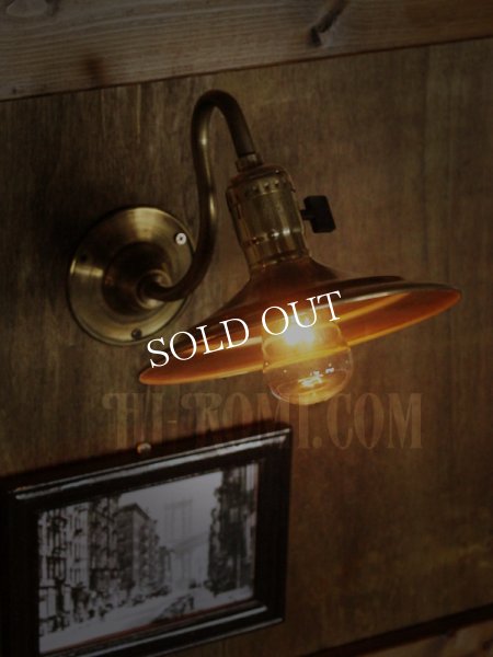 画像4: LEVITON社製パドルスイッチソケット&平型シェード真鍮製ブラケットA/工業系壁面照明ウォールランプライト (4)