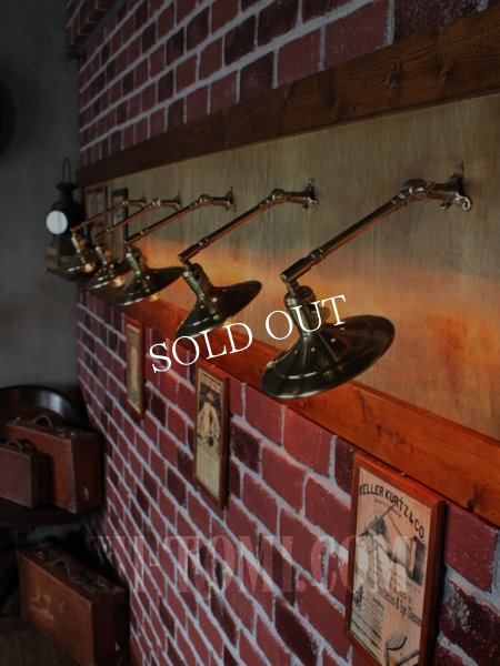 画像18: USAヴィンテージ工業系角度調整付き平型シェード真鍮ブラケットA/インダストリアル照明壁掛けランプ (18)