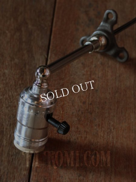 USAヴィンテージLEVITON社アルミ製ターン式ソケット付工業系ミニブラケットランプ/インダストリアル照明壁掛けライト 