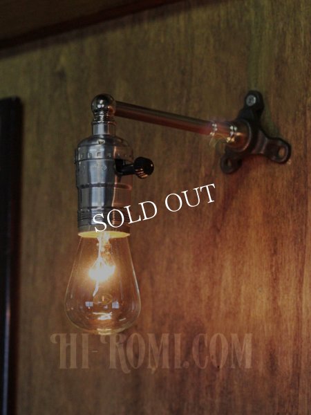 USAヴィンテージLEVITON社アルミ製ターン式ソケット付工業系ミニブラケットランプ/インダストリアル照明壁掛けライト 