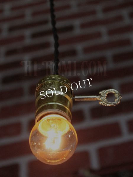 画像11: LEVITON社製鍵スイッチ付アルミ製ソケットペンダントライト (11)