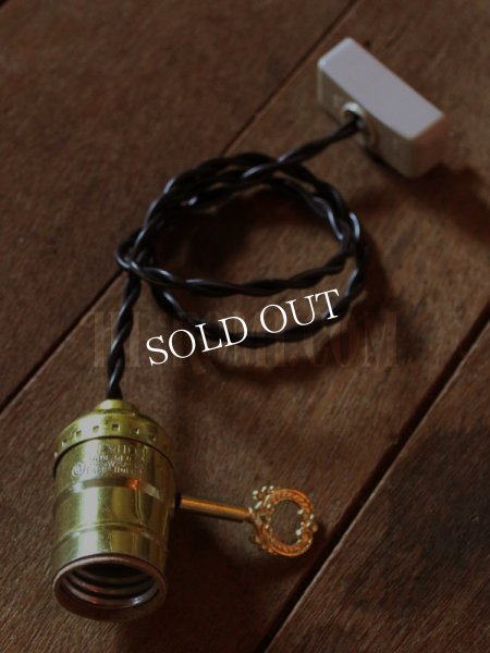 画像4: LEVITON社製鍵スイッチ付アルミ製ソケットペンダントライト (4)