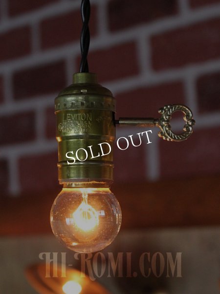 画像5: LEVITON社製鍵スイッチ付アルミ製ソケットペンダントライト (5)