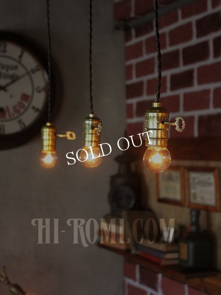 画像7: LEVITON社製鍵スイッチ付アルミ製ソケットペンダントライト (7)