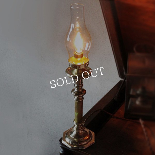アンティークランプ｜ガラスチムニー火屋真鍮製卓上照明テーブルライト