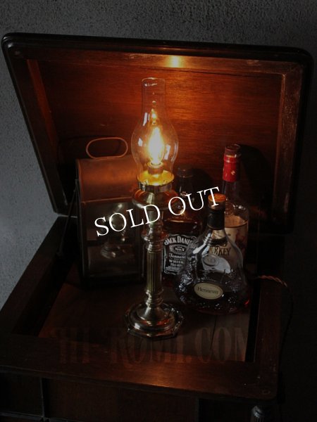 アンティークランプ｜ガラスチムニー火屋真鍮製卓上照明テーブルライト