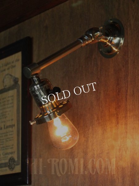 USAヴィンテージインダストリアルブラス浅型ミニシェード＆角度調整付ブラケットライト｜真鍮製工業系壁掛け照明