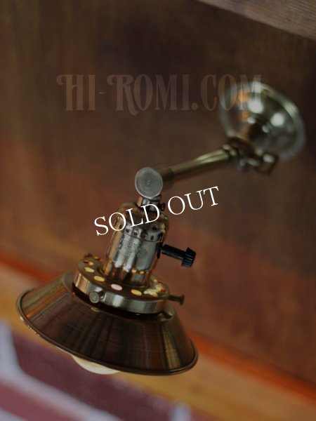 USAヴィンテージインダストリアルブラス浅型ミニシェード＆角度調整付ブラケットライト｜真鍮製工業系壁掛け照明