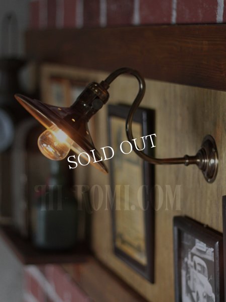 インダストリアル真鍮平皿シェードブラケットライト｜工業系壁掛け照明アンティーク