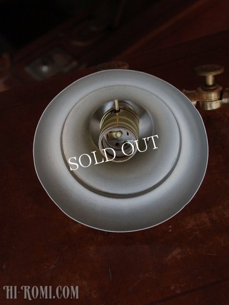 アンティークヴィクトリアンレリーフ真鍮製ブラケットライト｜壁掛け照明