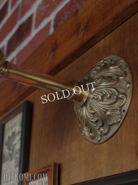 アンティークヴィクトリアンレリーフ真鍮製ブラケットライト｜壁掛け照明