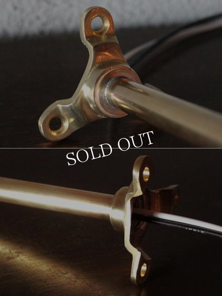 インダストリアル照明｜角度調整付真鍮工業ミニブラケットライト｜アンティークブラスウォールランプ