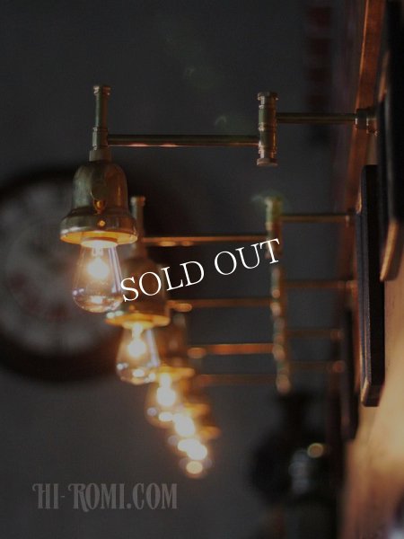 USAヴィンテージインダストリアルスウィングアームブラケットライト｜工業系真鍮製壁掛け照明ウォールランプ