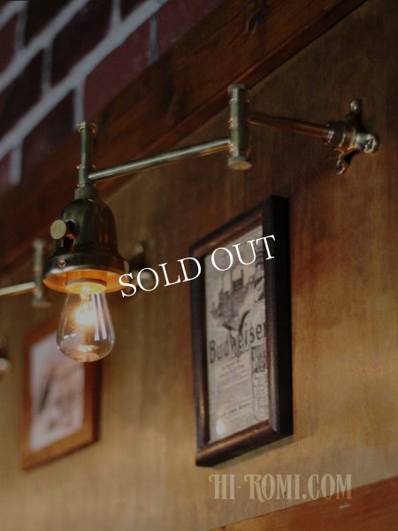 USAヴィンテージインダストリアルスウィングアームブラケットライト｜工業系真鍮製壁掛け照明ウォールランプ