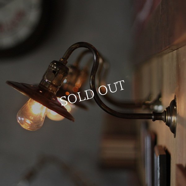 工業系壁掛け照明｜インダストリアル真鍮平皿シェードブラケットライト