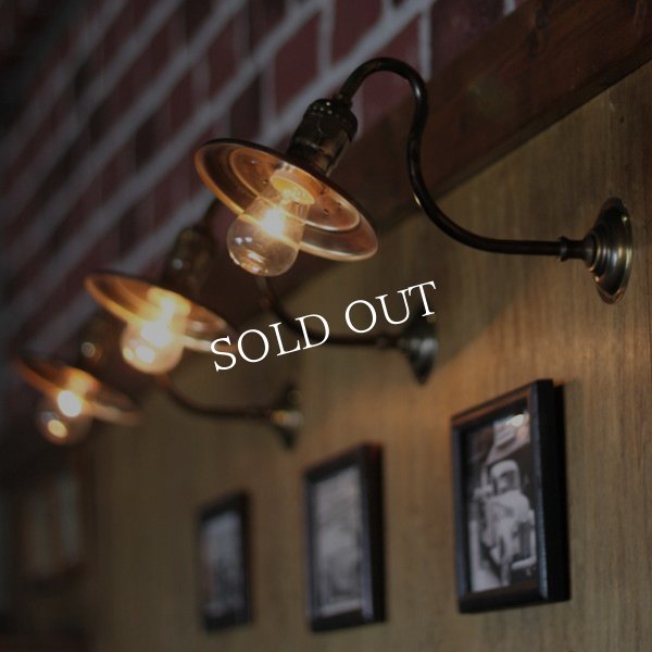 工業系壁掛け照明｜インダストリアル真鍮平皿シェードブラケットライト