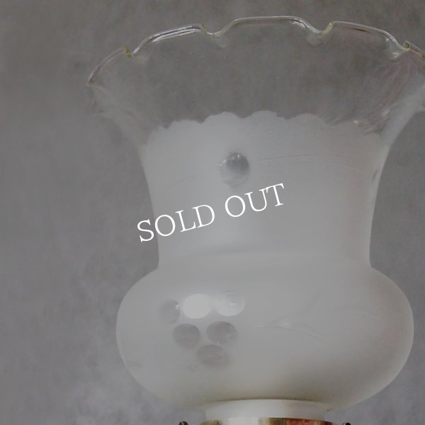 アンティークランプ｜フリルガラスシェードのテーブルライト照明