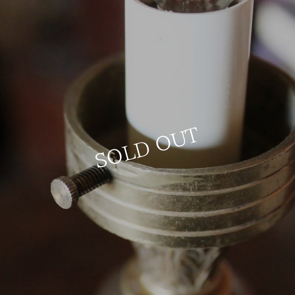 アンティークランプ｜フリルガラスシェードのテーブルライト照明