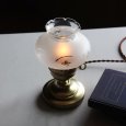 フロストガラス製フリルチムニー付テーブルランプ｜アンティーク卓上照明ライト