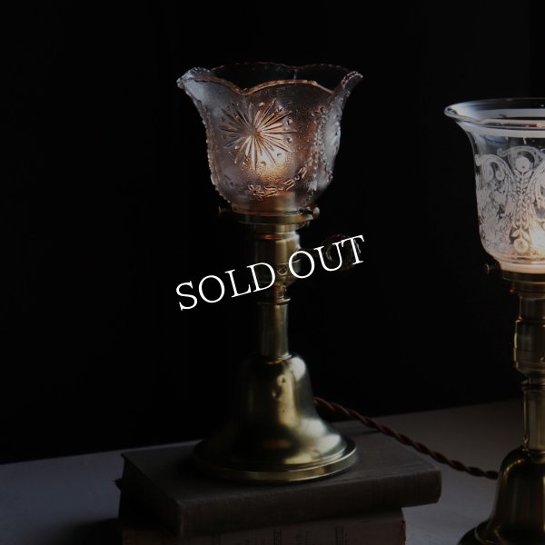 アンティーク真鍮製テーブルライト卓上照明｜USA結晶模様のプレスガラス六角シェード&GE社製ソケット