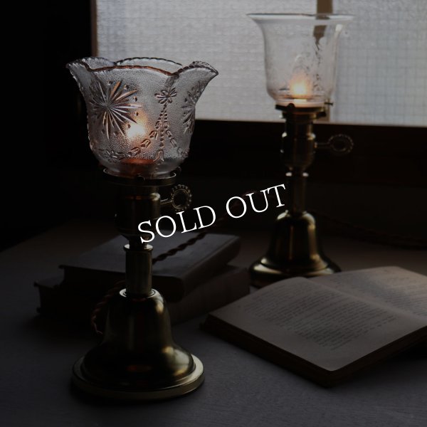 アンティーク真鍮製テーブルライト卓上照明｜USA結晶模様のプレスガラス六角シェード&GE社製ソケット