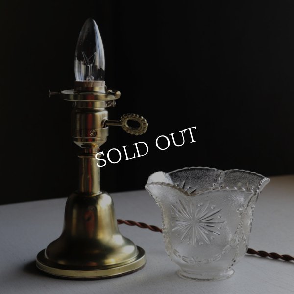 アンティーク真鍮製テーブルライト卓上照明｜USA結晶模様のプレスガラス六角シェード&GE社製ソケット