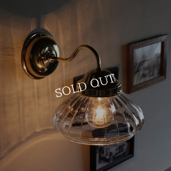 USAヴィンテージオニオンシェイプガラスシェード付ブラケットライト｜アンティーク壁掛け照明