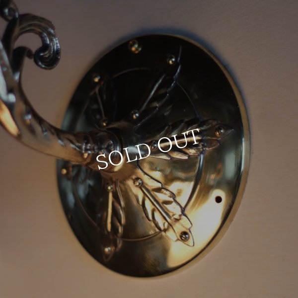 USAヴィンテージミルクガラスシェード付コロニアルブラケットライト｜アンティーク壁掛け照明