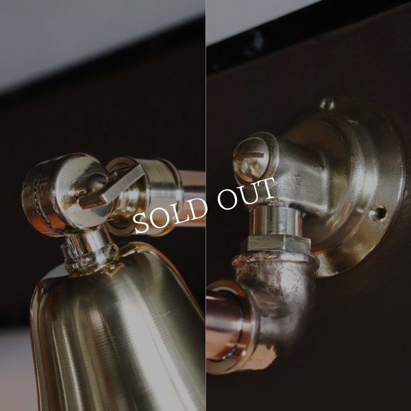 インダストリアルブラケットライト｜真鍮製山型シェード＆銅製配管工業系壁掛け照明