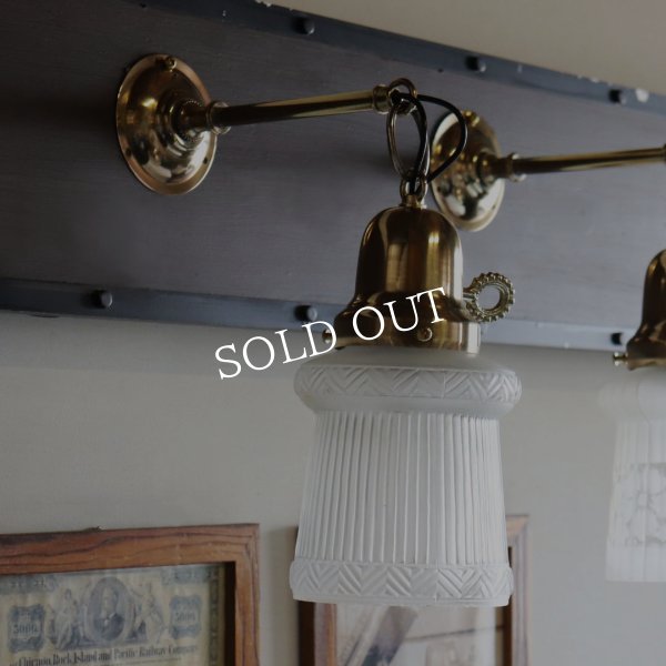 アンティークランプ・アンティーク照明｜USAヴィンテージフロストガラスシェード付ブラケットライト幾何学模様