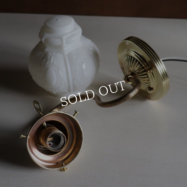 アンティーク照明｜USAヴィンテージロココ調ミルクガラスブラケットライト壁掛け照明