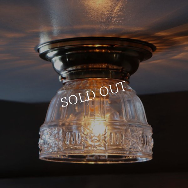 USAヴィンテージガラスシェード&真鍮製シーリングライト｜アンティーク天井照明
