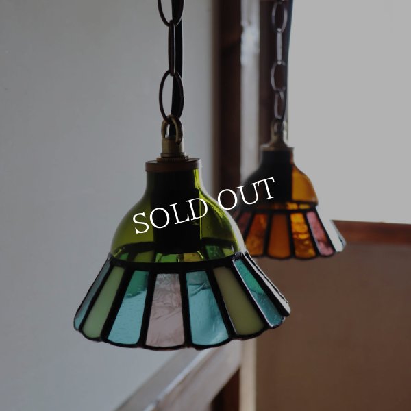 画像17: 【モスグリーン・緑系】ステンドグラスミニペンダントライト花型｜吊下げ照明・天井照明 (17)