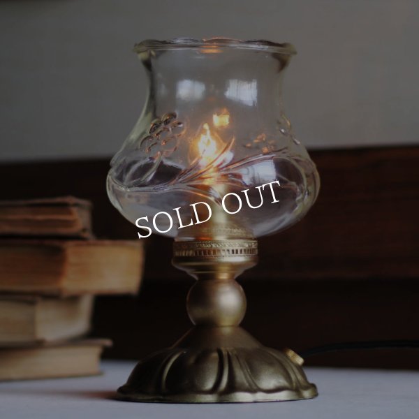 アンティーク卓上照明｜USAヴィンテージの花柄エンボスのチューリップ型シェード付きテーブルライト