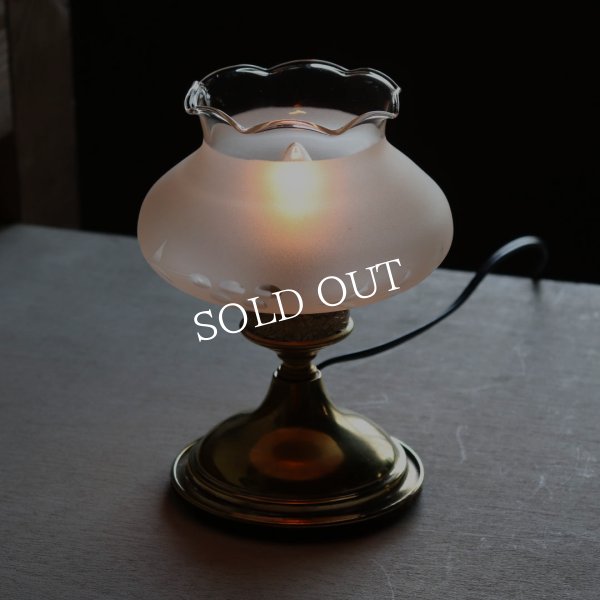 USAヴィンテージフロストガラス製フリルチムニー付テーブルランプ|アンティーク卓上照明ライト