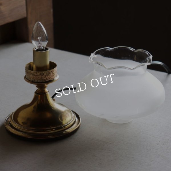 USAヴィンテージフロストガラス製フリルチムニー付テーブルランプ|アンティーク卓上照明ライト