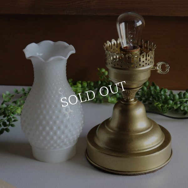 ミルクガラスホブネイルフリルシェードテーブルライト｜アンティーク卓上照明USAヴィンテージ・ミッドセンチュリー