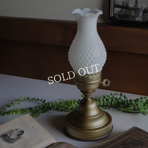 ミルクガラスホブネイルフリルシェードテーブルライト｜アンティーク卓上照明USAヴィンテージ・ミッドセンチュリー