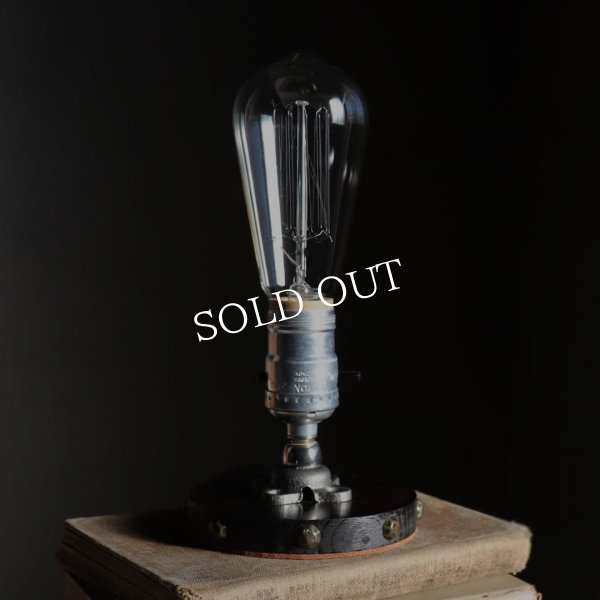 スチームパンクミニテーブルライト｜インダストリアル卓上照明ヴィンテージソケット付