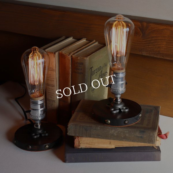 スチームパンクミニテーブルライト｜インダストリアル卓上照明ヴィンテージソケット付