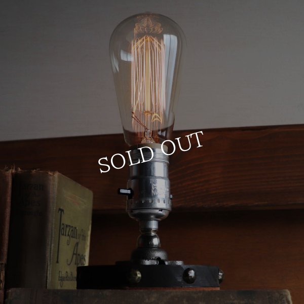 スチームパンクミニテーブルライト｜インダストリアル卓上照明ヴィンテージソケット付