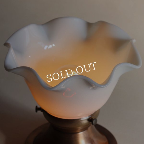 【天井直付け】USAヴィンテージフリルミルクガラスシェードのシーリングライト｜天井照明