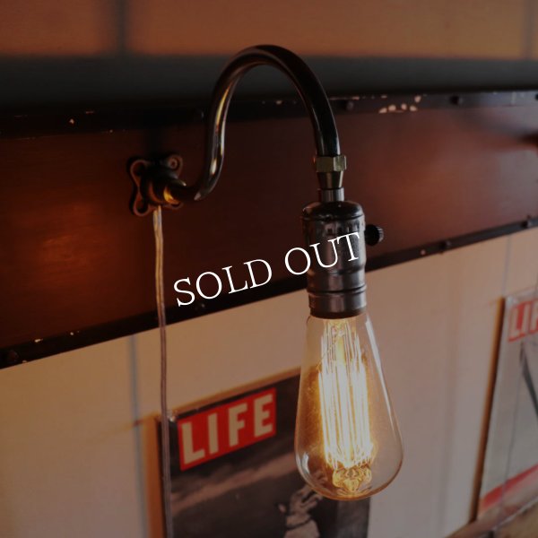 【S字横型】【取付け工事不要】インダストリアルブラケットライト|工業系シンプル壁面照明