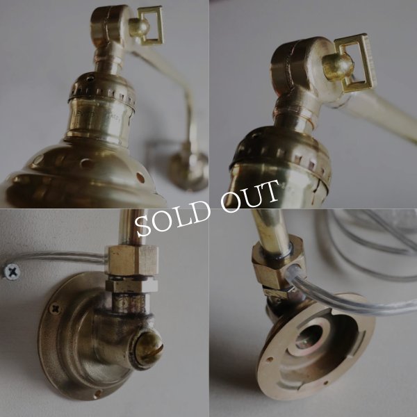 ヴィンテージミニシェード付き真鍮製インダストリアルブラケットライト｜工業系壁掛け照明