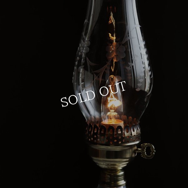 USAヴィンテージオイルランプスタイルテーブルライト｜エッチンググラスチムニーアンティーク卓上照明