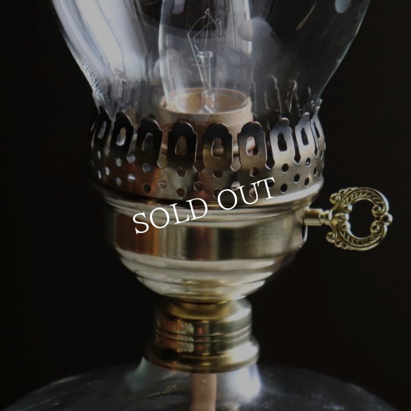 USAヴィンテージオイルランプスタイルテーブルライト｜エッチンググラスチムニーアンティーク卓上照明